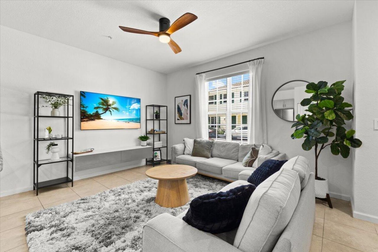 704 SW 2nd Avenue, Pompano Beach, FL 33060 Photo