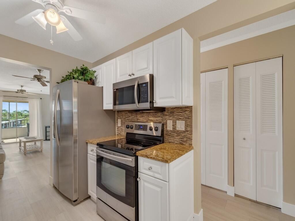 373 N Grove Isle Circle, Unit 373, Vero Beach, FL 32962 Photo