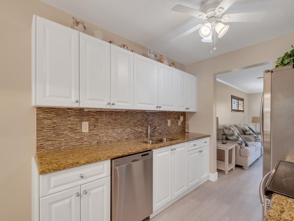 373 N Grove Isle Circle, Unit 373, Vero Beach, FL 32962 Photo