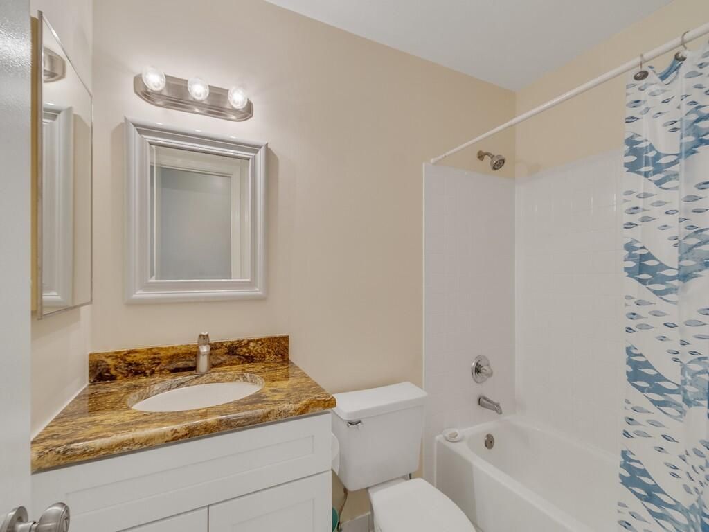 373 N Grove Isle Circle, Unit 373, Vero Beach, FL 32962 Photo