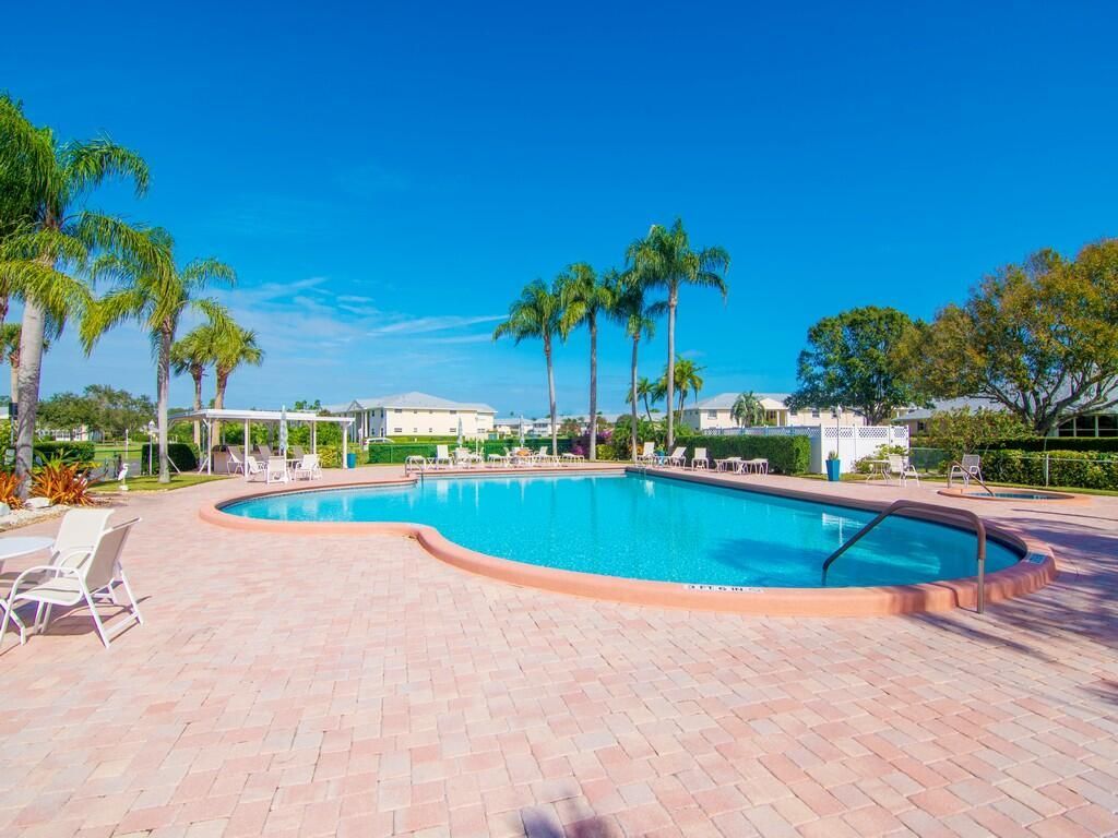 373 N Grove Isle Circle, Unit 373, Vero Beach, FL 32962 Photo