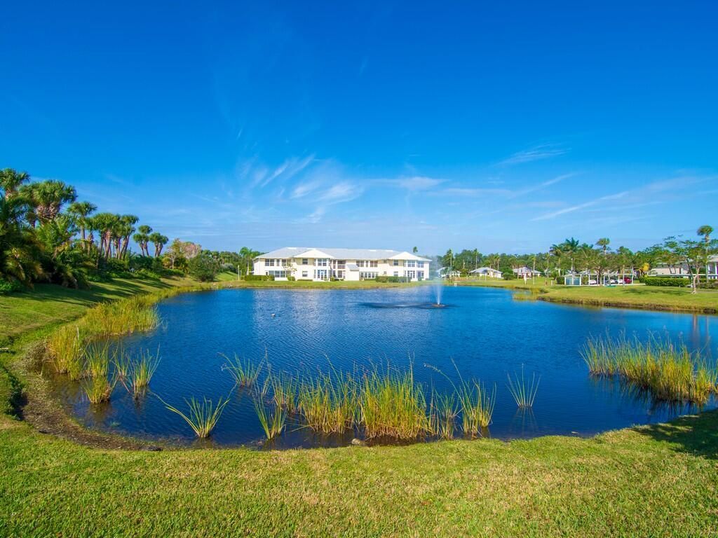 373 N Grove Isle Circle, Unit 373, Vero Beach, FL 32962 Photo