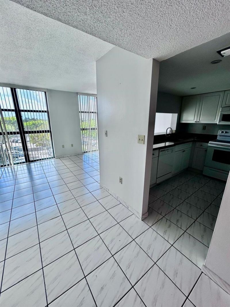 11750 SW 18th St , Unit 501-1, Miami, FL 33175 Photo