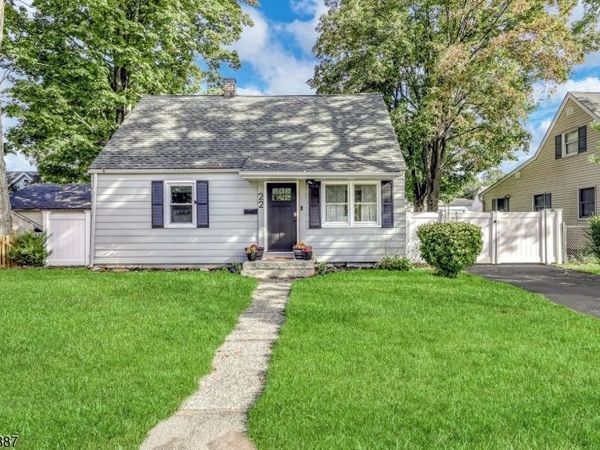 22 Wanaque Ave, Wanaque, NJ 07420