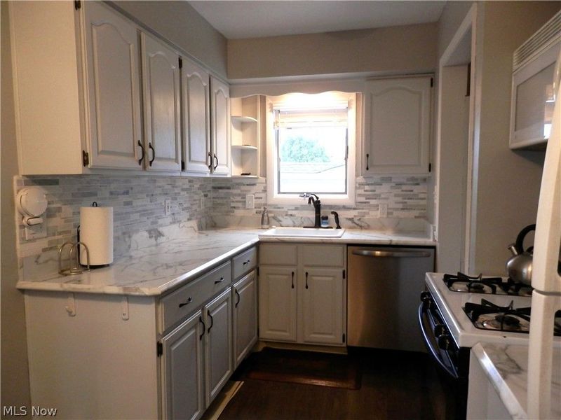 30153 Truman Avenue, Wickliffe, OH 44092 Photo 8