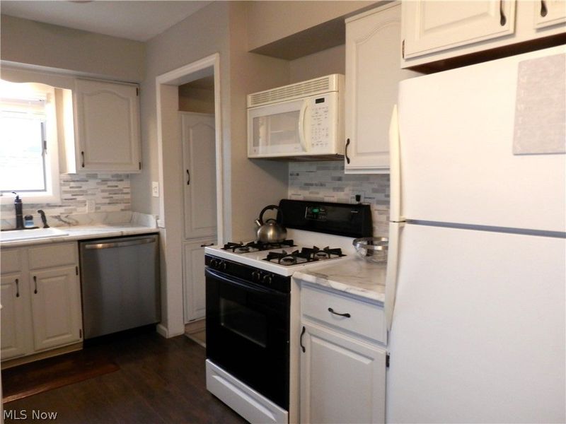 30153 Truman Avenue, Wickliffe, OH 44092 Photo 9