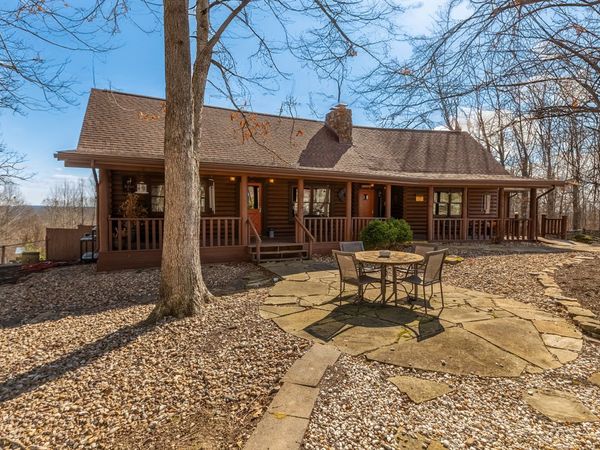 1425 Skyline Drive, Cobden, IL 62920