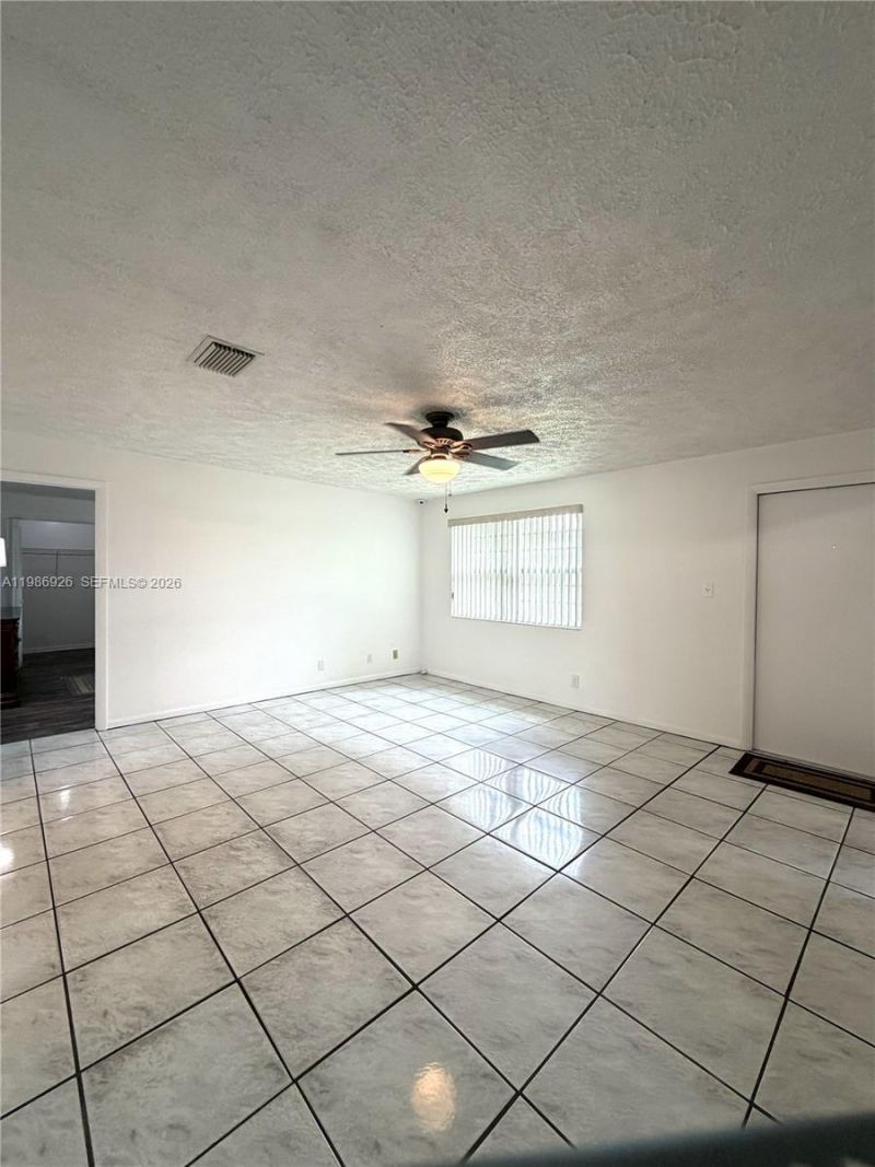 4910 NW 15th Ct, Lauderhill, FL 33313 Photo
