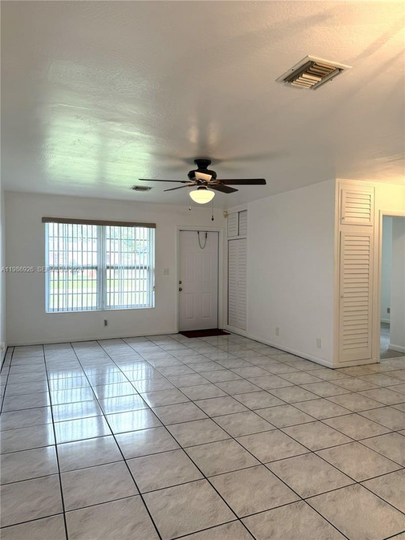 4910 NW 15th Ct, Lauderhill, FL 33313 Photo