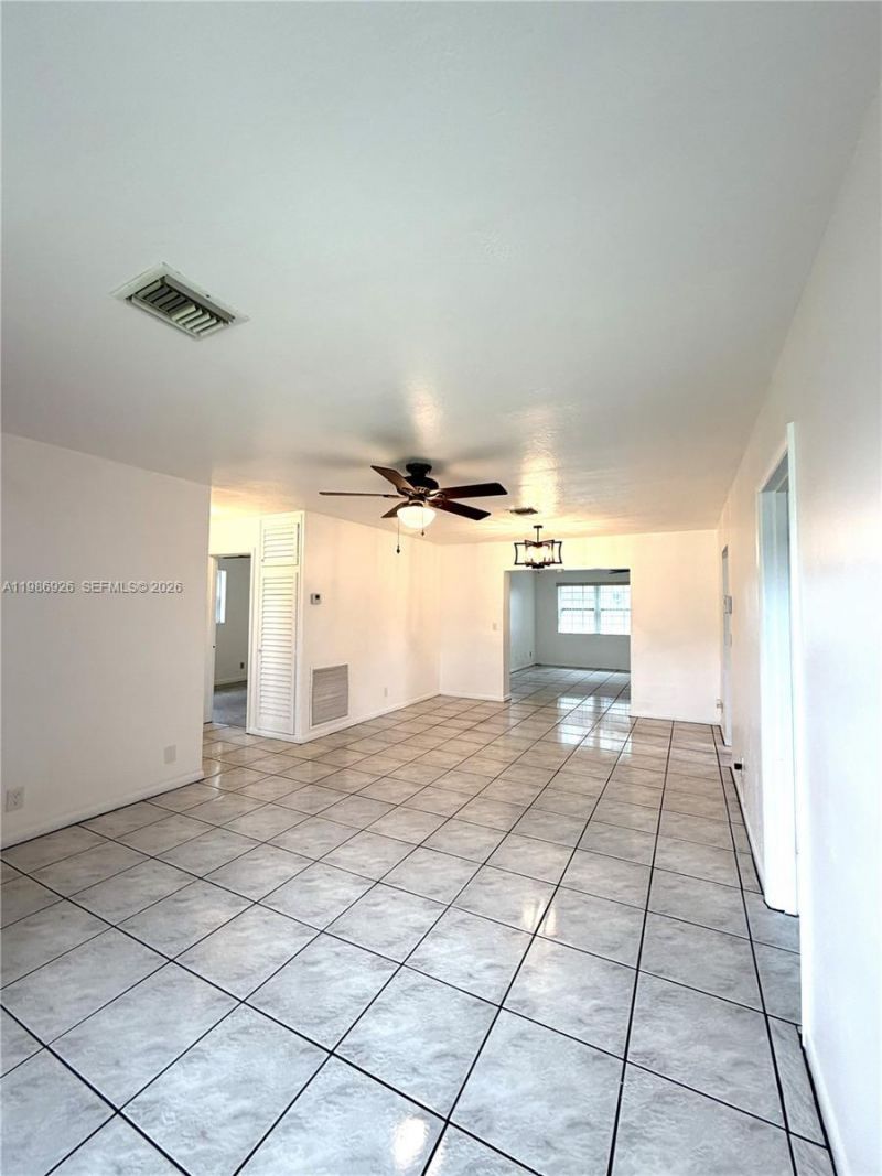 4910 NW 15th Ct, Lauderhill, FL 33313 Photo