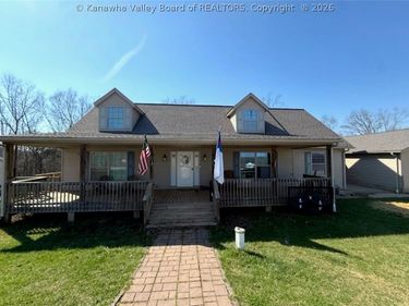 157 Crihfield Road, Kenna, WV 25248