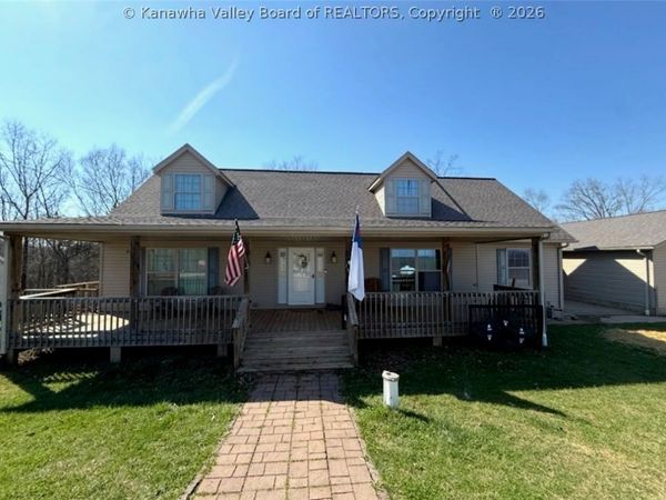 157 Crihfield Road, Kenna, WV 25248