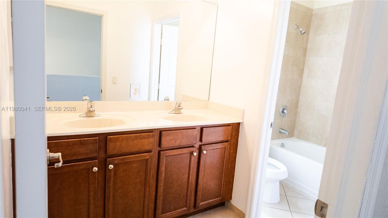 3530 W 88th St , Unit 3530, Hialeah, FL 33018 Photo