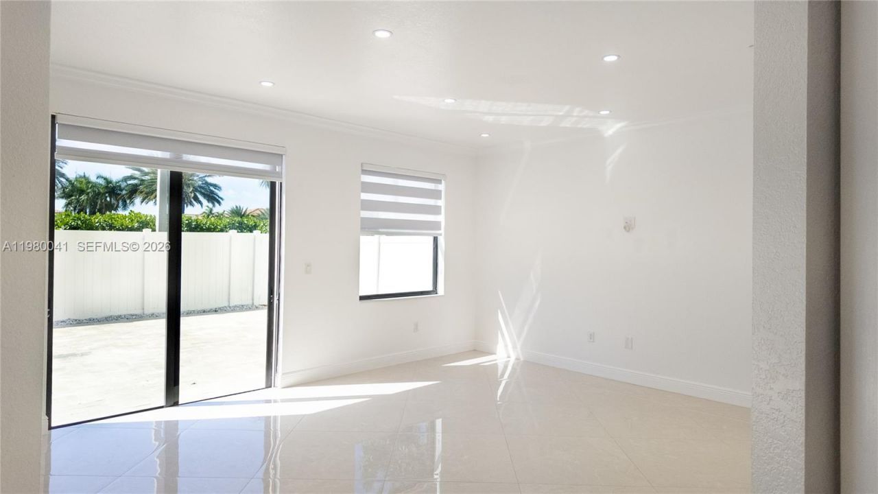 3530 W 88th St , Unit 3530, Hialeah, FL 33018 Photo