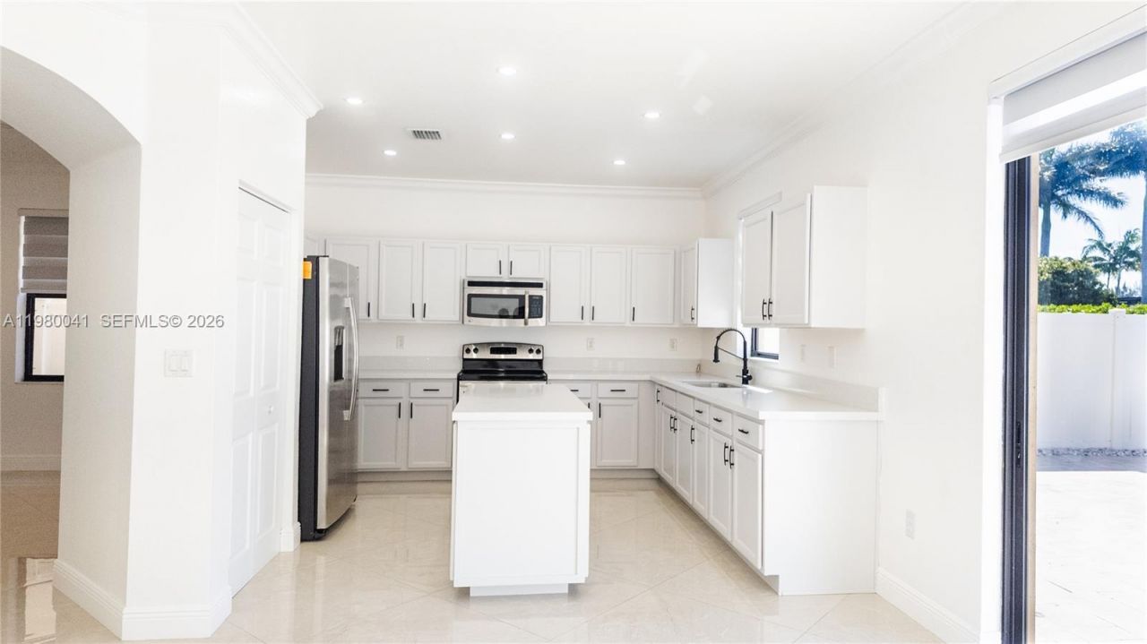 3530 W 88th St , Unit 3530, Hialeah, FL 33018 Photo