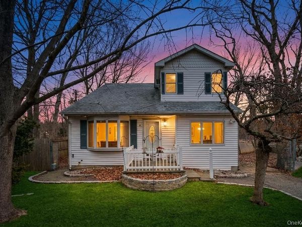 34 Pinelawn Avenue, Shirley, NY 11967