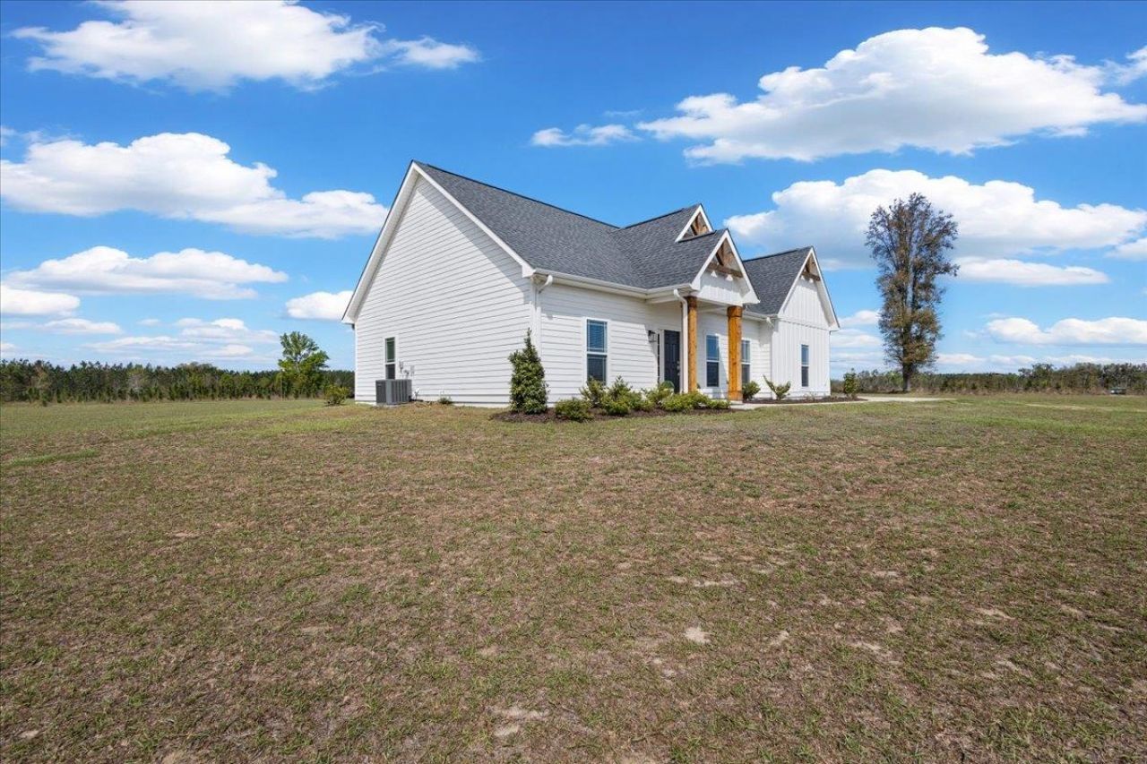 371 NE Catnip Way , Lee, FL 32059 Photo