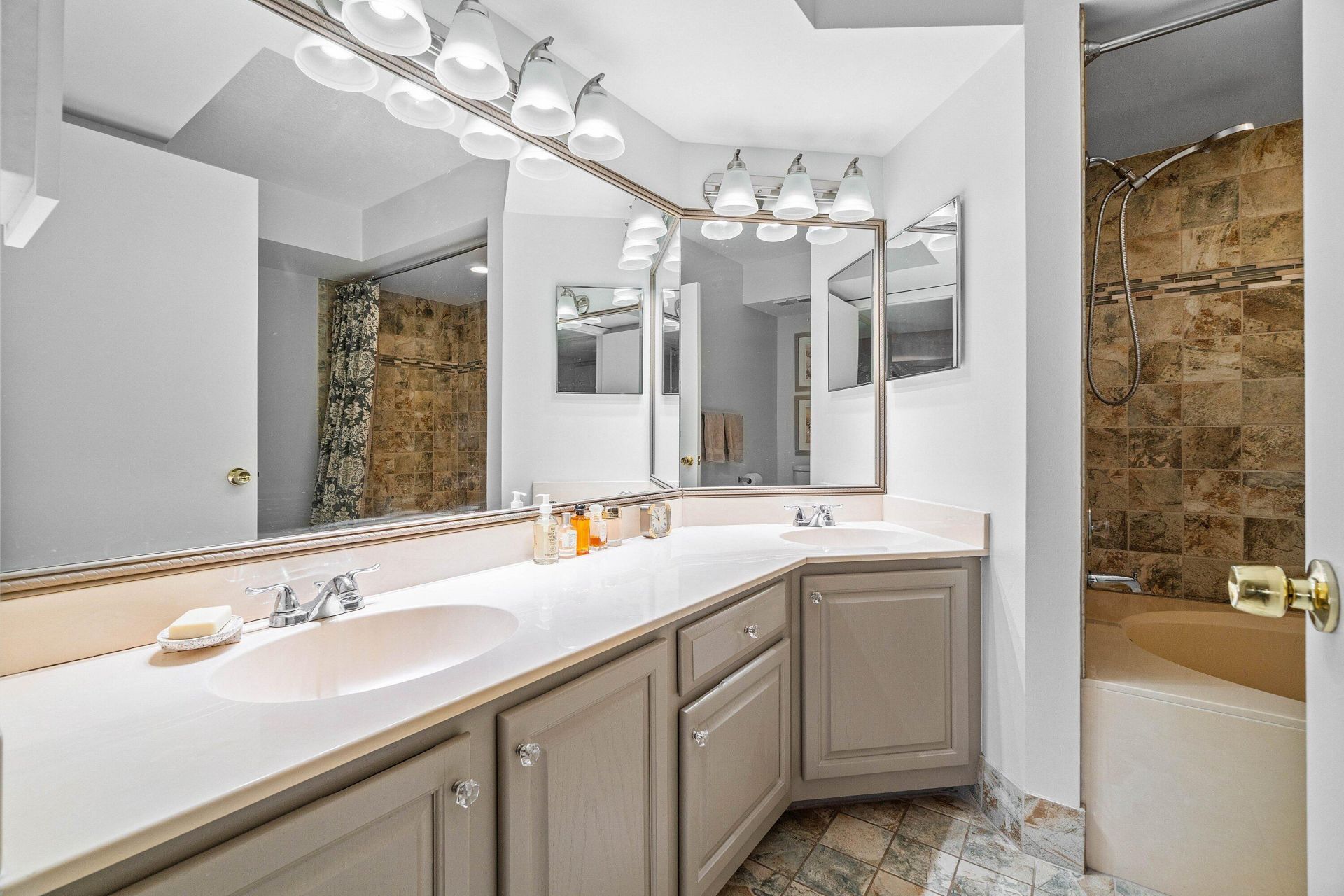 2305 Aspen Way, Boynton Beach, FL 33436 Photo