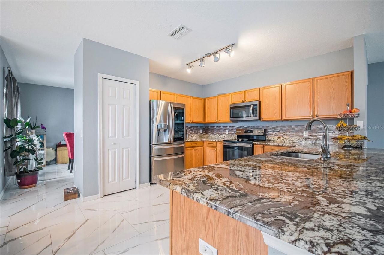 554 Bristol Circle , Kissimmee, FL 34758 Photo