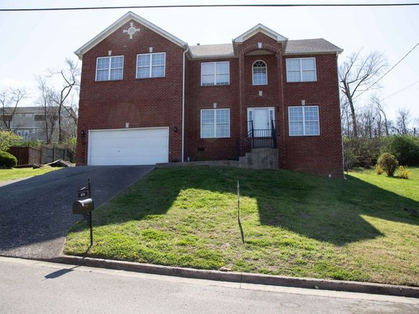 6120 Allen Ct, Hermitage, TN 37076