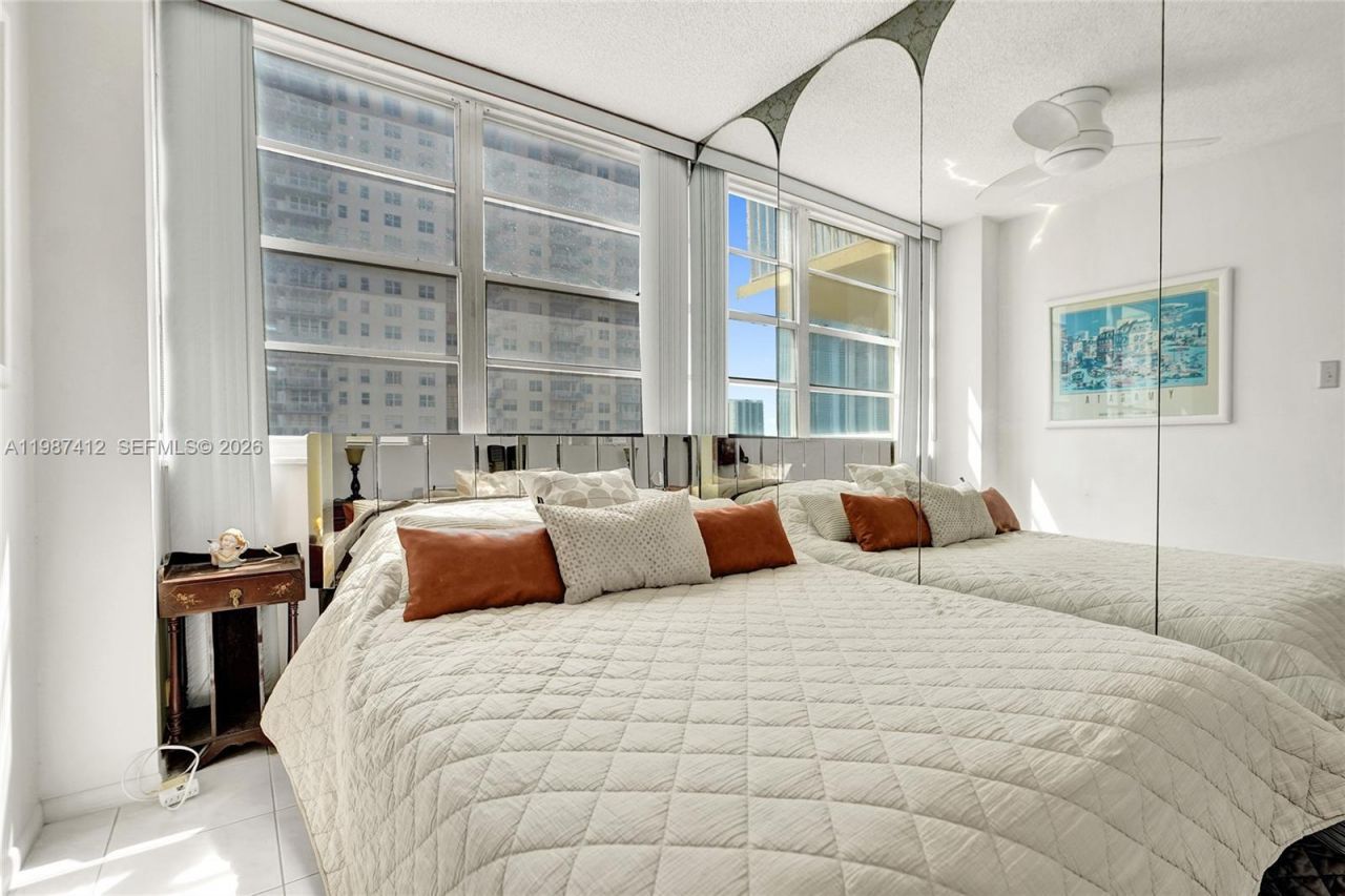 251 174th St, Unit 614, Sunny Isles Beach, FL 33160 Photo