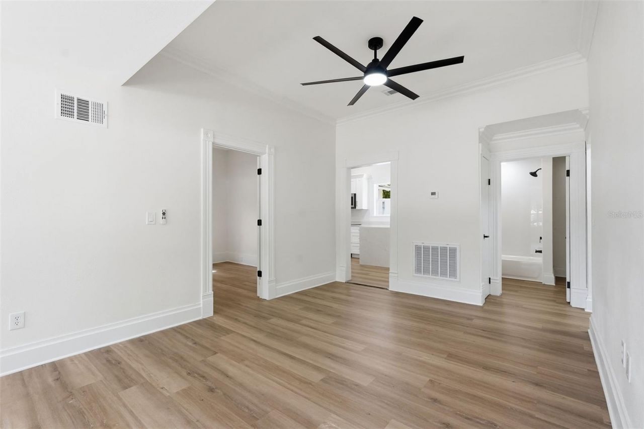 10012 N 10th Street , Tampa, FL 33612 Photo