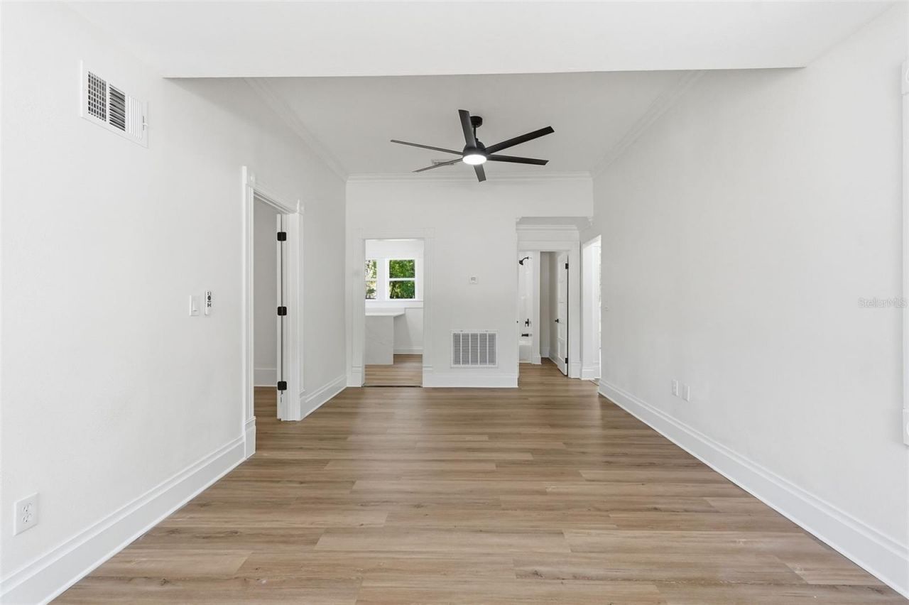 10012 N 10th Street , Tampa, FL 33612 Photo