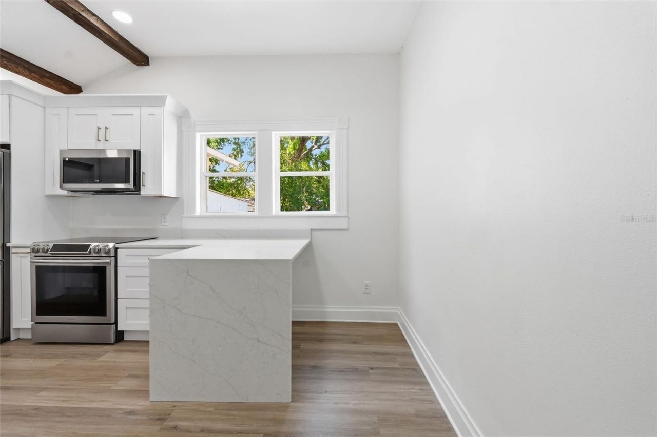 10012 N 10th Street , Tampa, FL 33612 Photo