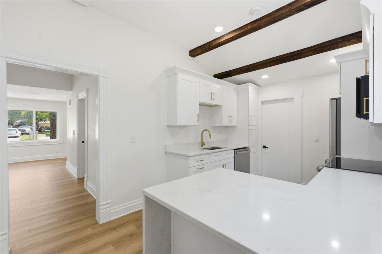 10012 N 10th Street , Tampa, FL 33612 Photo