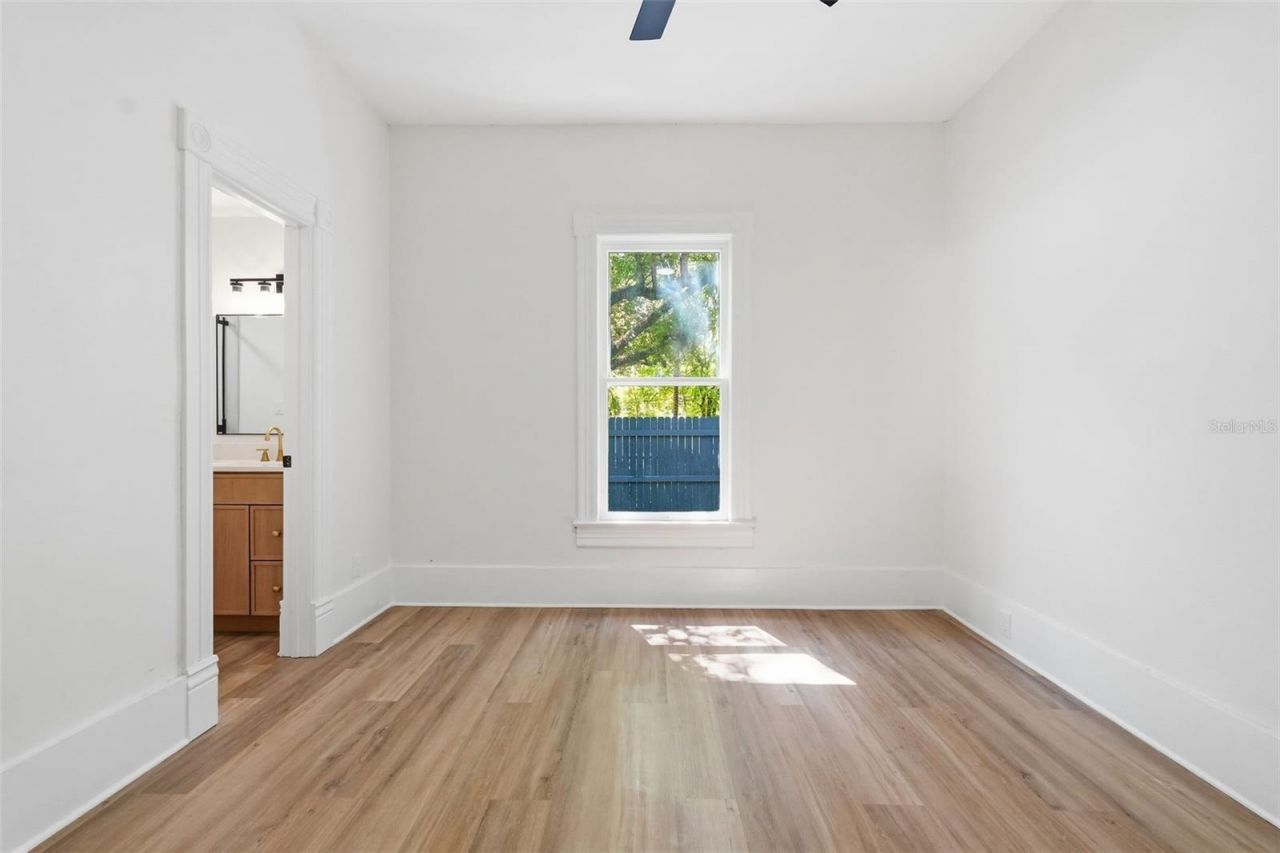 10012 N 10th Street , Tampa, FL 33612 Photo