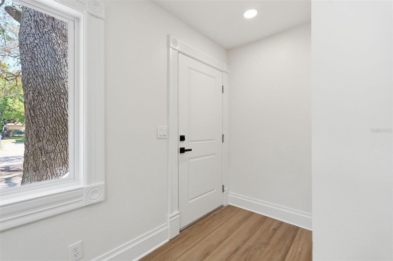 10012 N 10th Street , Tampa, FL 33612 Photo