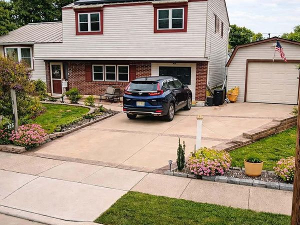 125 COLONIAL, EDGEWATER PARK, NJ 08010