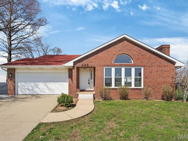 625 CHRISTOPHER Lane, New Baden, IL 62265