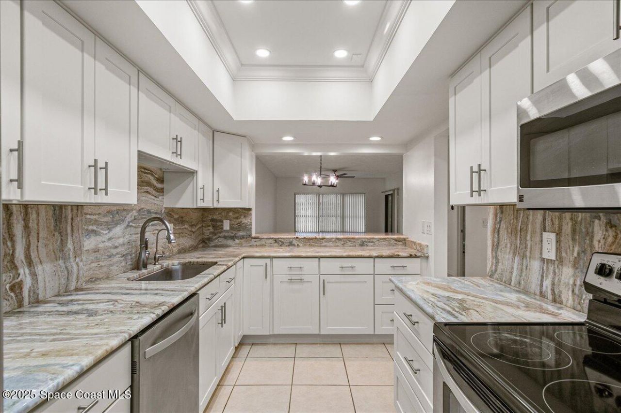 6165 S Mirror Lake Drive , Unit 103, Sebastian, FL 32958 Photo