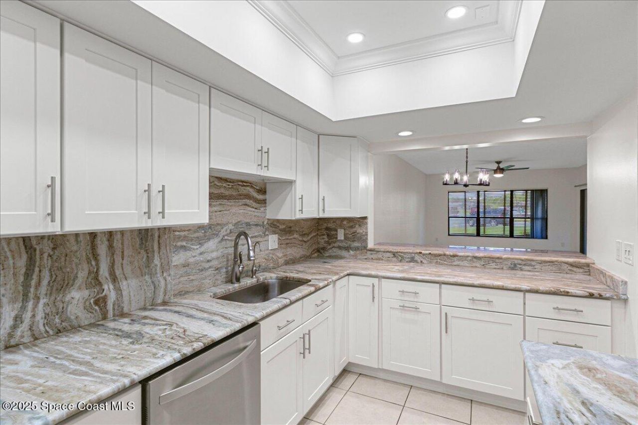 6165 S Mirror Lake Drive , Unit 103, Sebastian, FL 32958 Photo