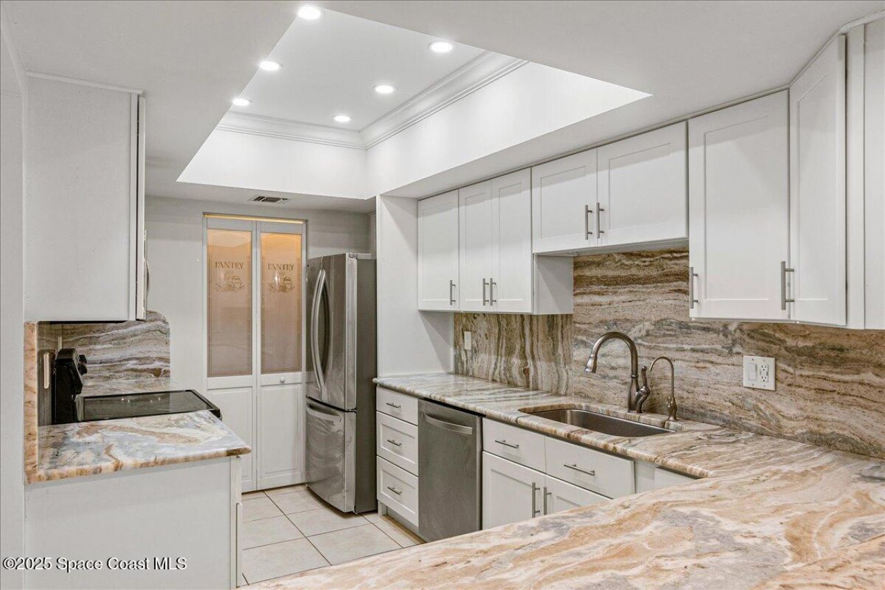 6165 S Mirror Lake Drive , Unit 103, Sebastian, FL 32958 Photo