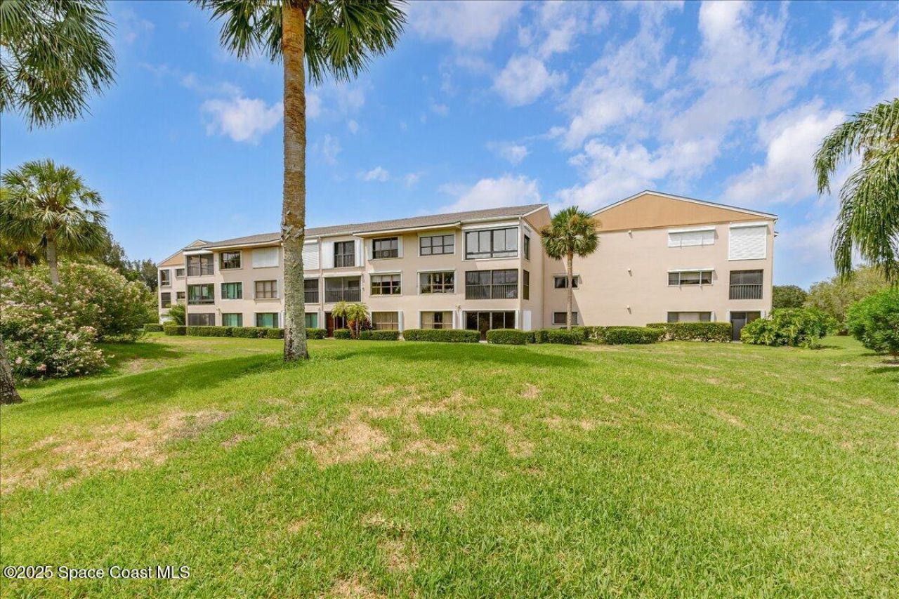 6165 S Mirror Lake Drive , Unit 103, Sebastian, FL 32958 Photo