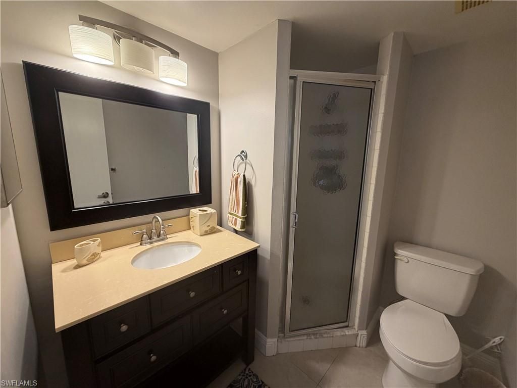 1085 Forest Lakes Dr, Unit 8106, Naples, FL 34105 Photo