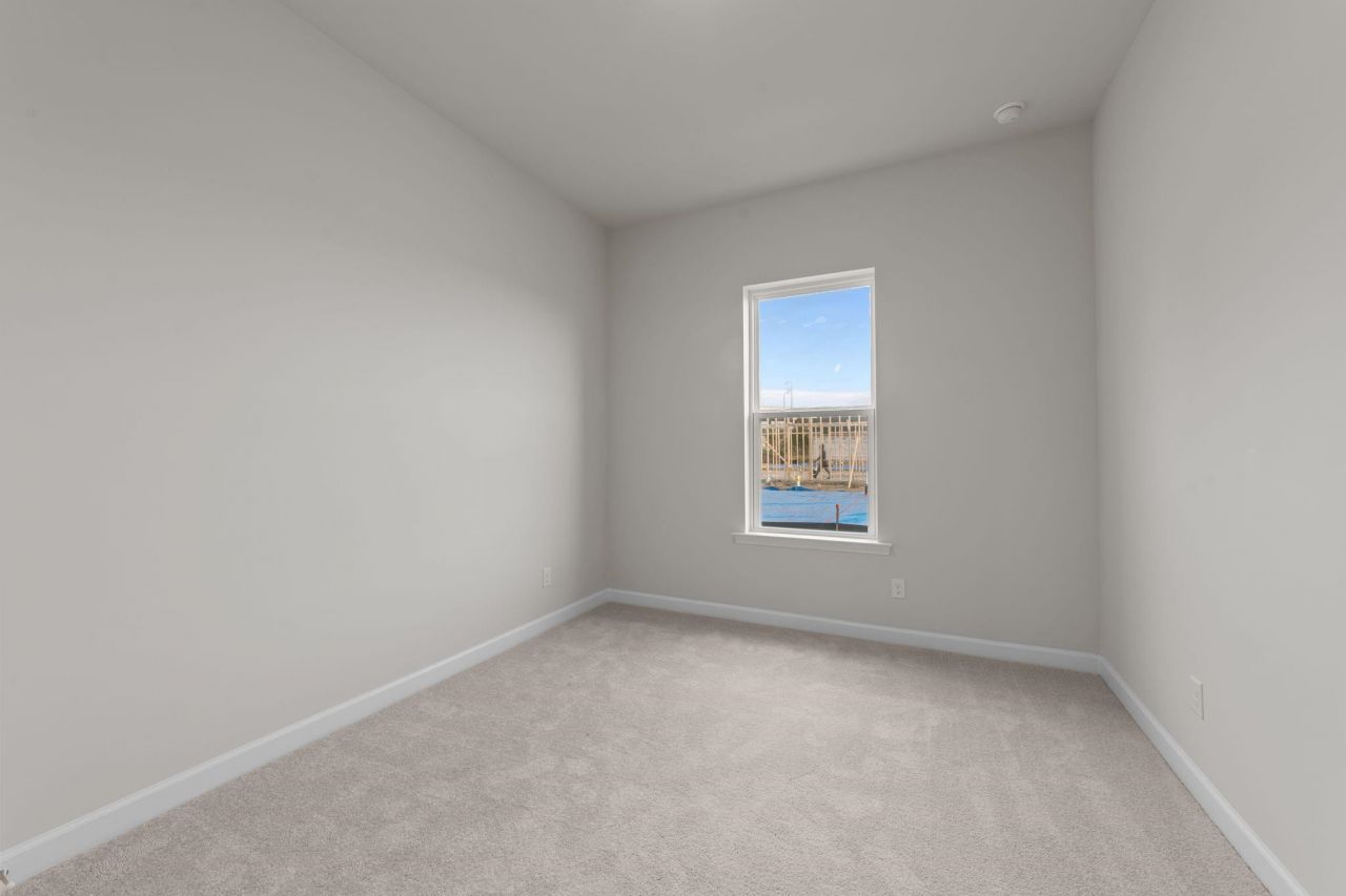 992 Triton Ave. Photo 17