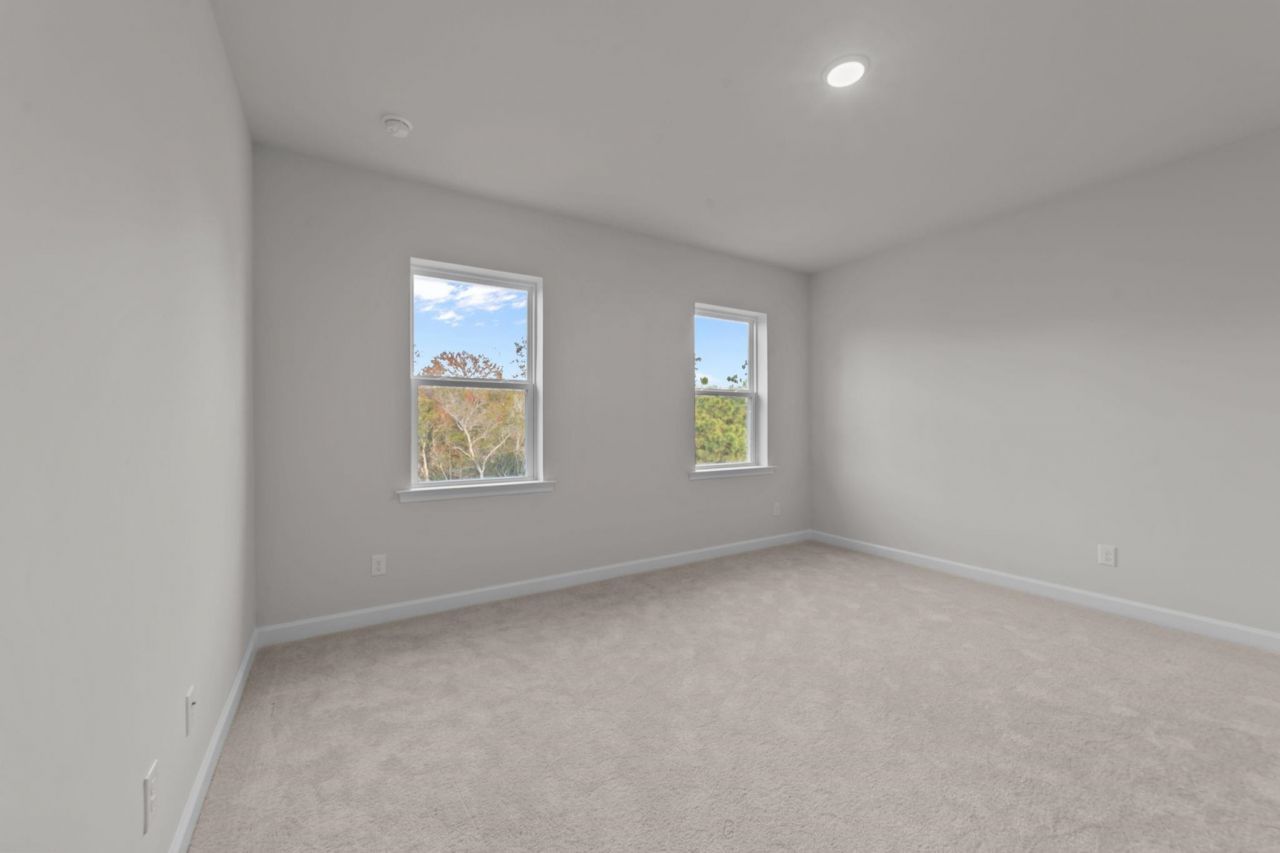 992 Triton Ave. Photo 23