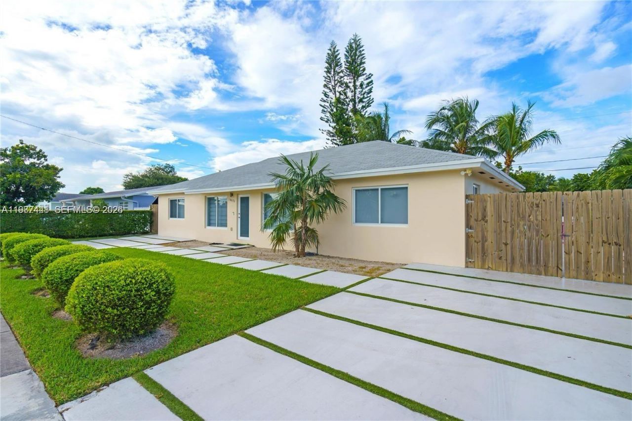 10471 SW 164th St, Miami, FL 33157 Photo
