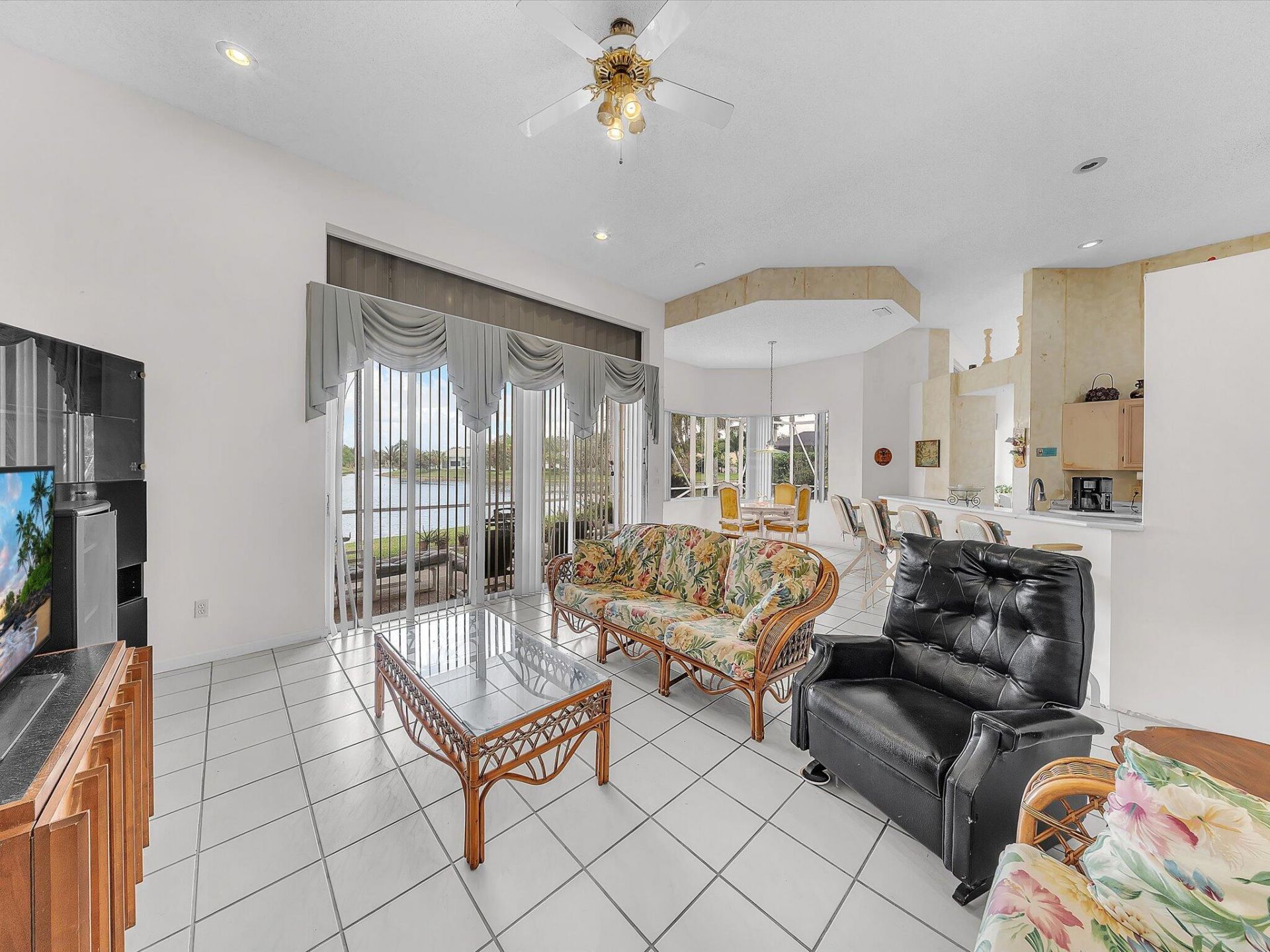 5111 NW 104th Avenue, Coral Springs, FL 33076 Photo