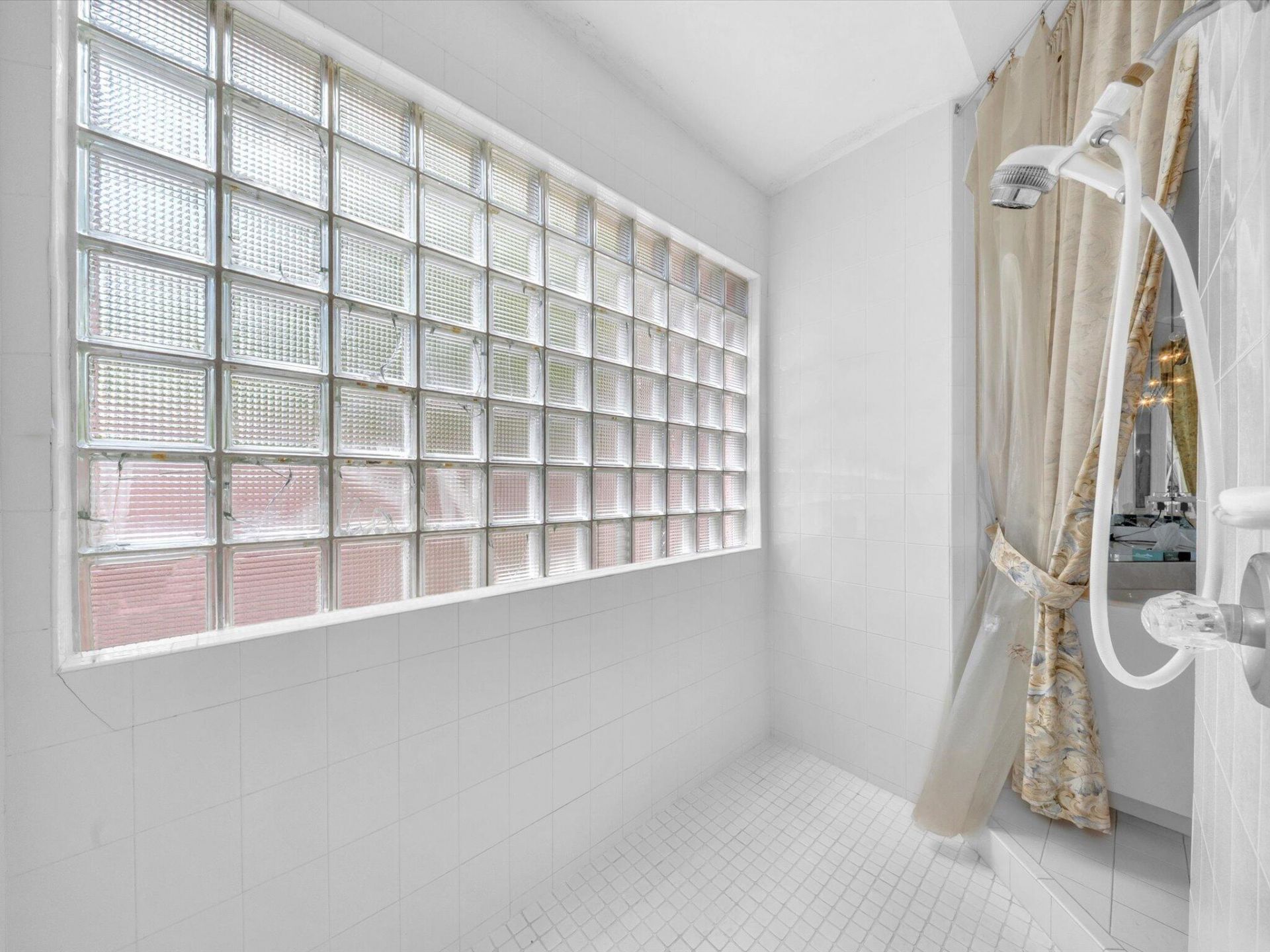 5111 NW 104th Avenue, Coral Springs, FL 33076 Photo