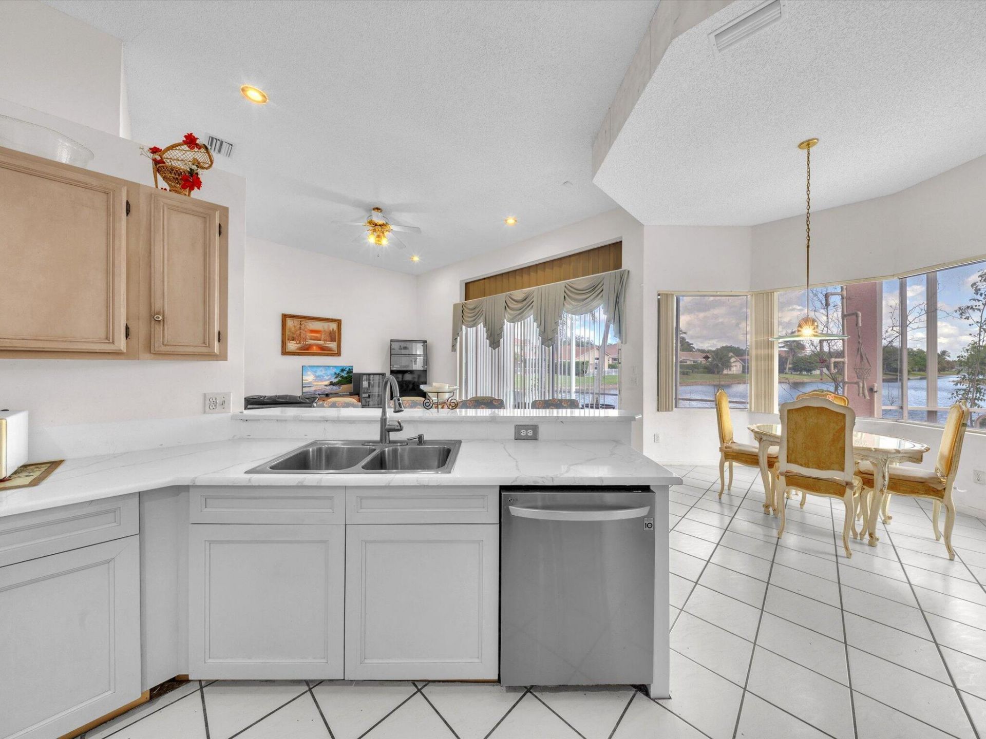 5111 NW 104th Avenue, Coral Springs, FL 33076 Photo