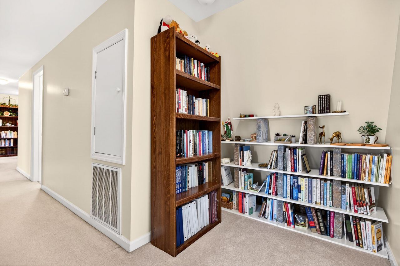 3282 Francis Marion Boulevard Photo 107