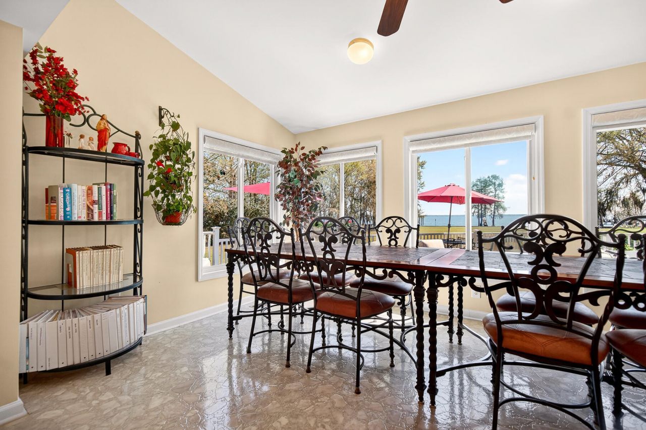 3282 Francis Marion Boulevard Photo 59