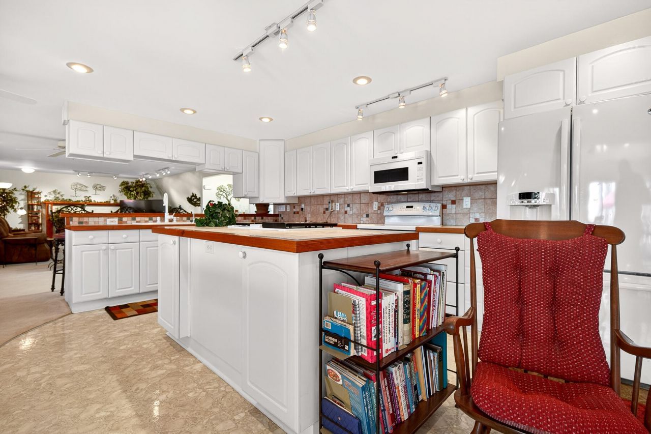 3282 Francis Marion Boulevard Photo 72