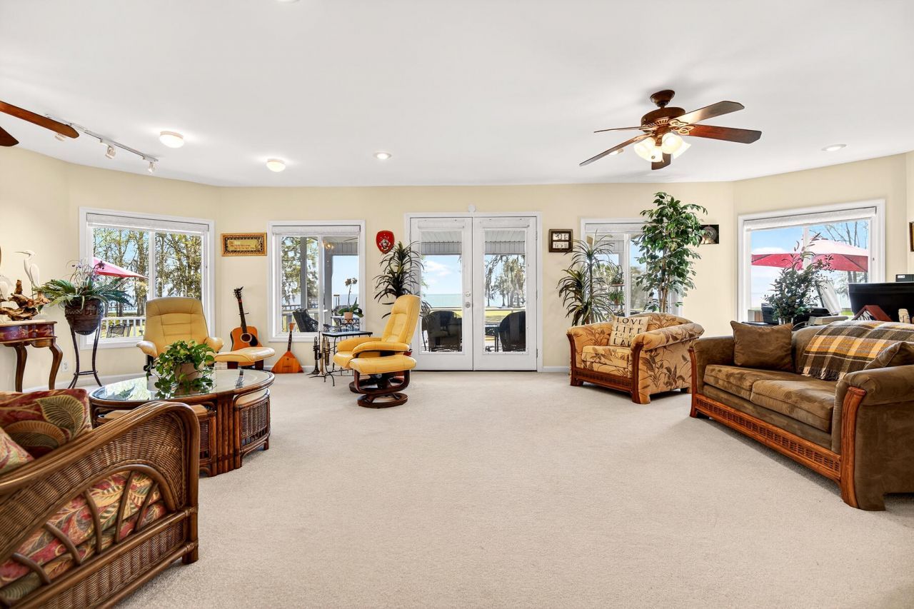 3282 Francis Marion Boulevard Photo 81