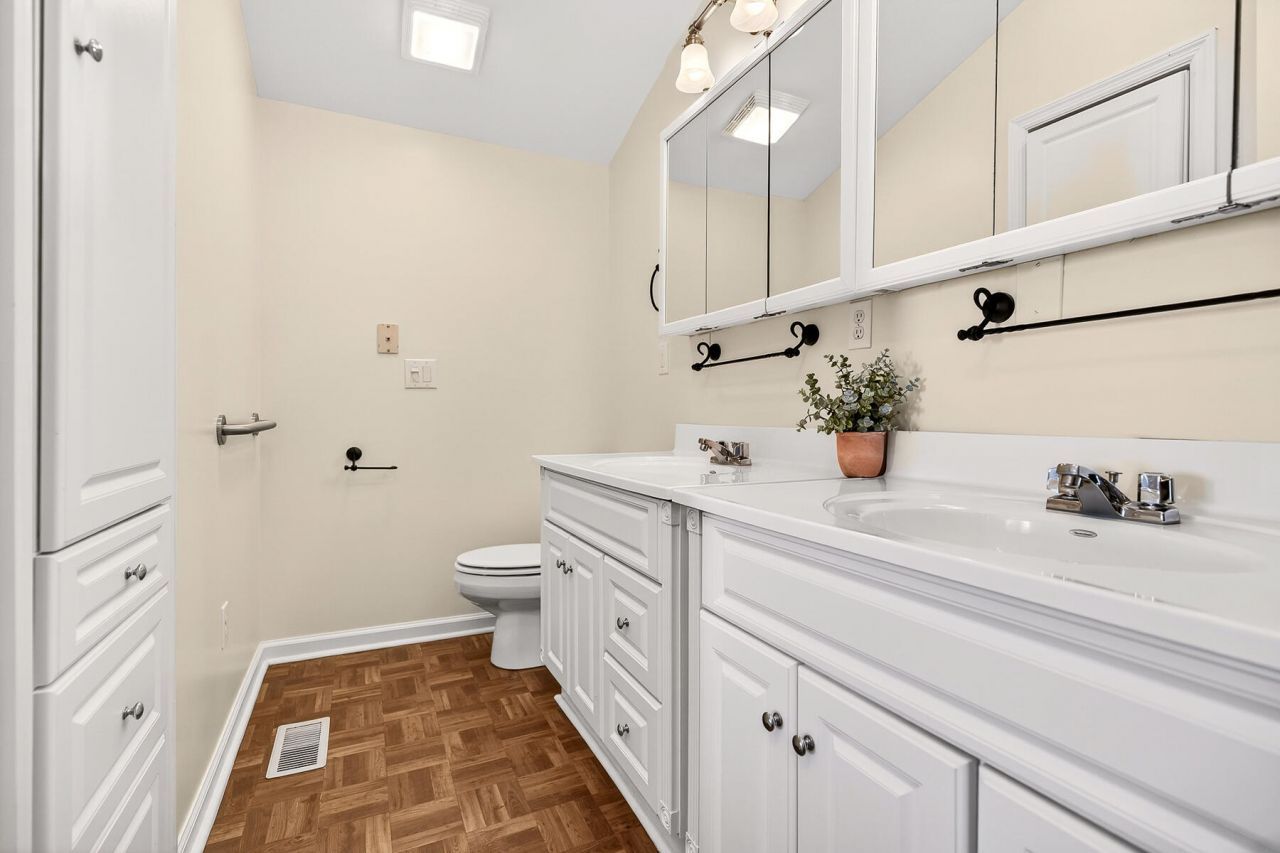 3282 Francis Marion Boulevard Photo 89