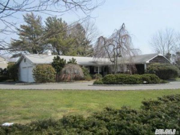 363 Oxhead Road, Stony Brook, NY 11790